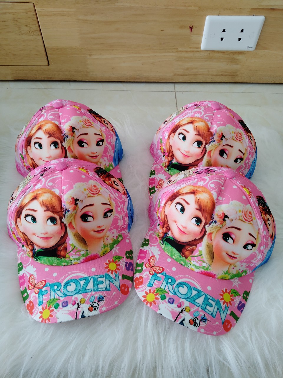 Mũ elsa cho bé gái