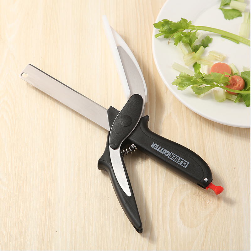 [HCM]Kéo Thông Minh Clever Cutter Giúp Bạn Giải Quyết Những Vấn Đề Cắt-Thái Thực Phẩm Nhanh Chóng-Có Thiết Kế Thông Minh Với Lưỡi Dao Sắc Bén & Đế Cắt Bản Rộng Phẳng Giúp Bạn Cắt Rau Củ-Thực Phẩm Mà Không Lo Bị Đứt Tay Hay Làm Nát