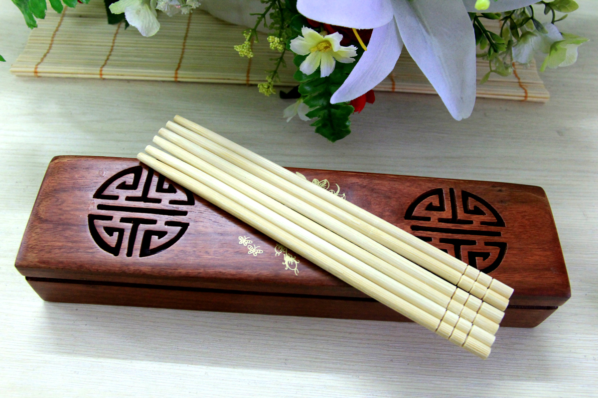 Đũa tre dùng 1 lần(1 gói 50 đôi)| Disposable bamboo chopsticks (50 pairs/ pack)