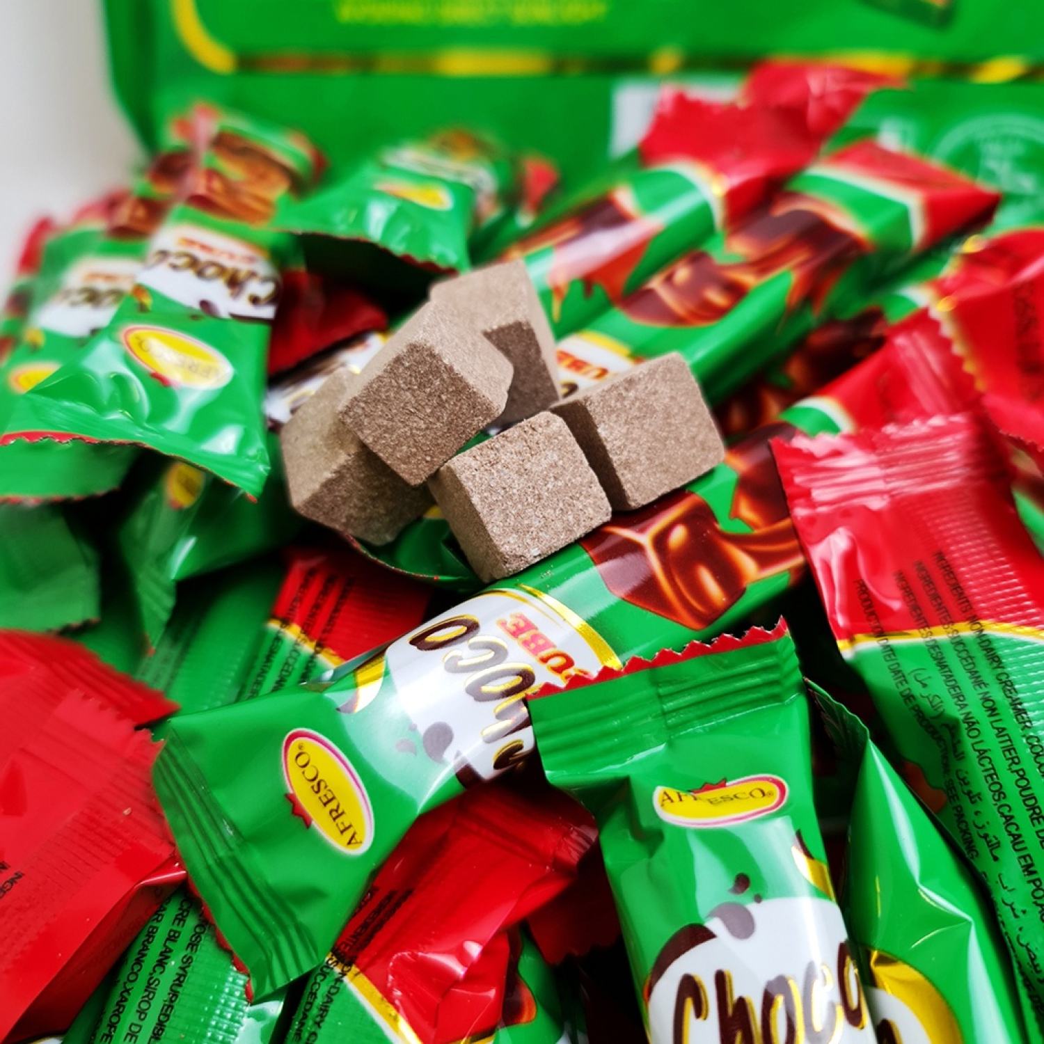 Lẻ: 1 thanh 5 viên kẹo socola Choco Cube