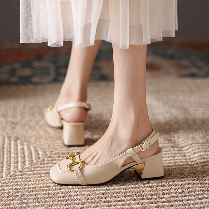 Giày Sục hở gót Big Size _ HÀNG CÓ SẴN ( Size 40➡️44)