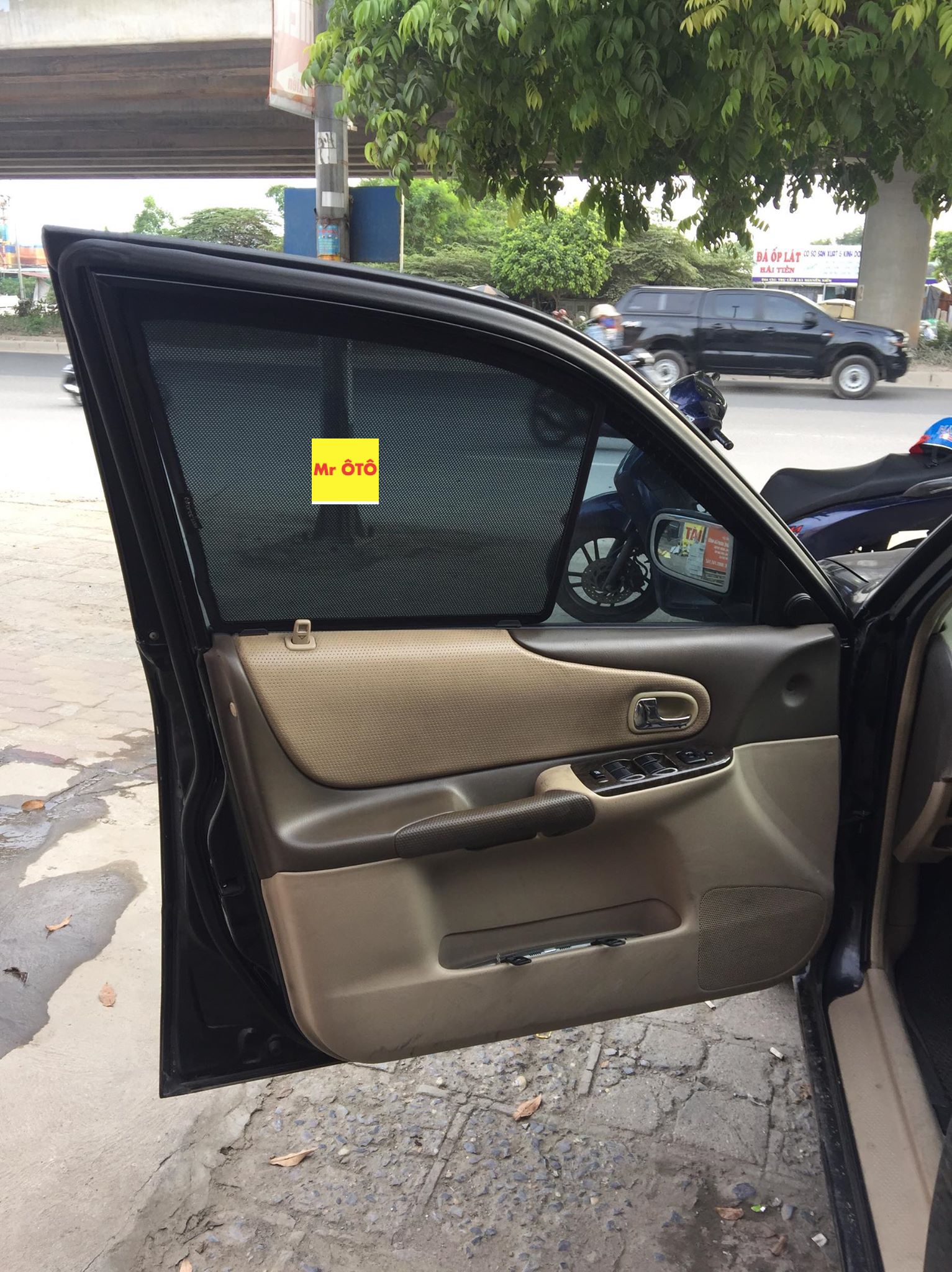 Rèm che nắng xe ford laser mr oto loại 1