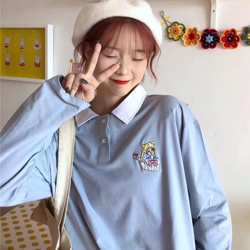 Áo Thun Tay Dài Phối Cổ Kiểu Sơmi In Logo Thủy Thủ Mặt Trăng Cực Cute TTS0870