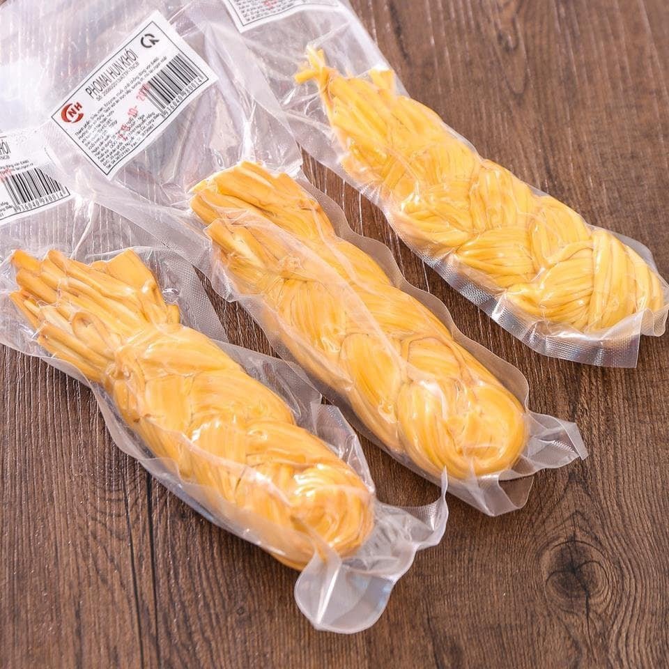 Phomai xoắn hun khói nga - 200g