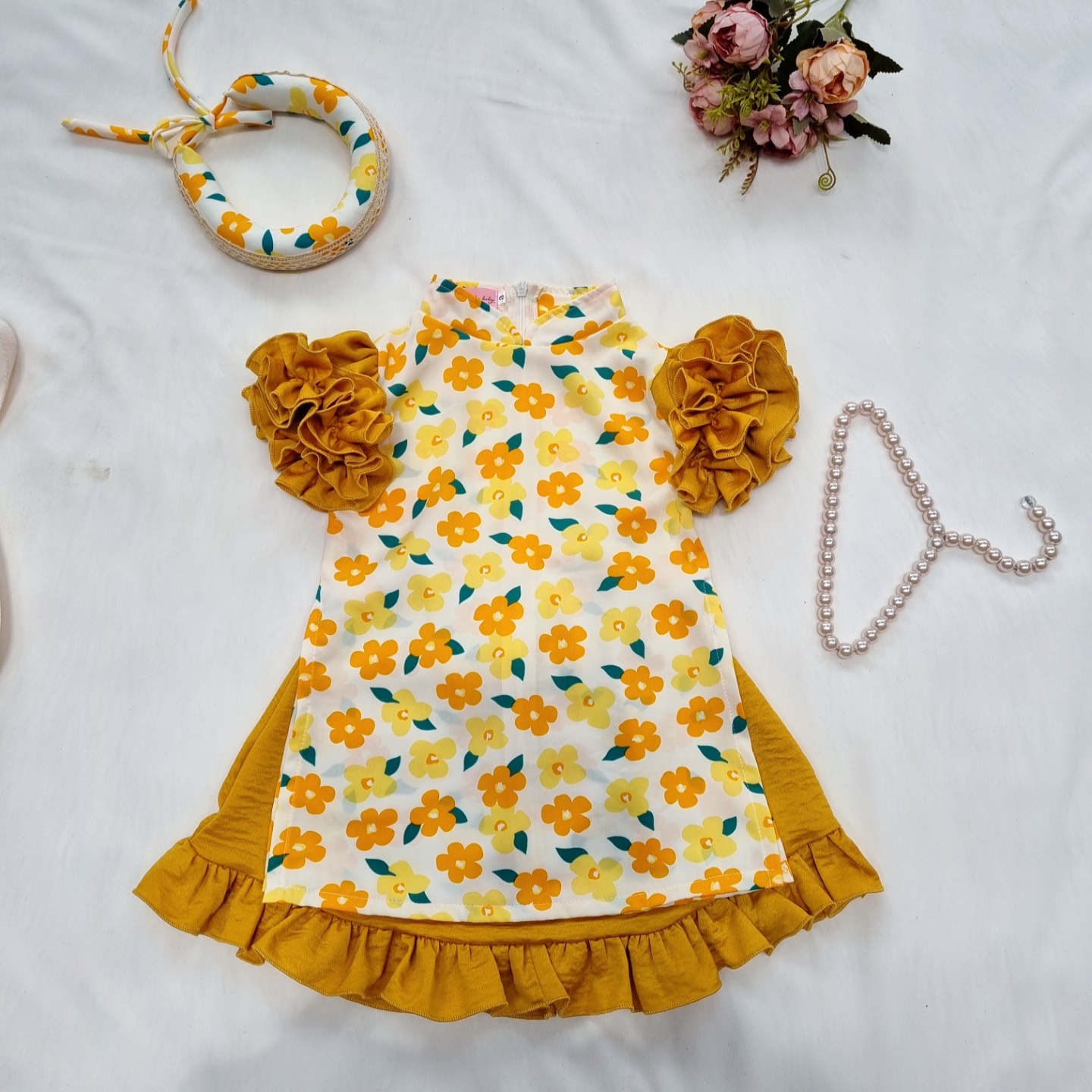 🌼 SET ÁO DÀI CÁCH TÂN HOA VÀNG KÈM MẤN 🌼