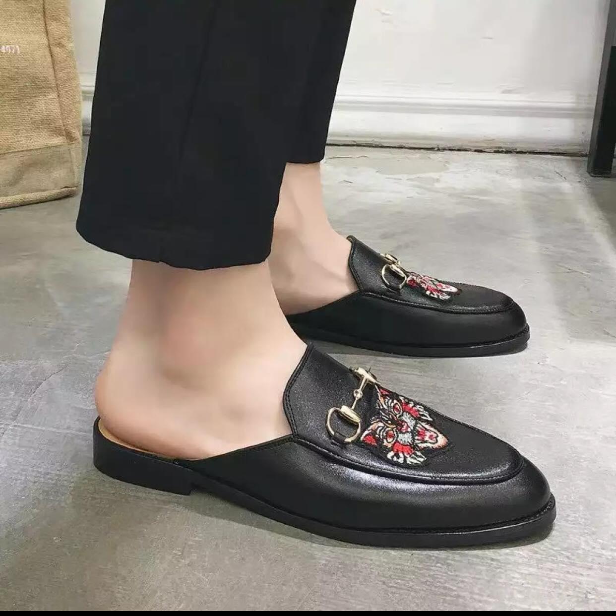 Sục thêu mèo hổ nam
