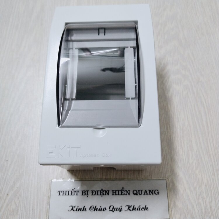 Vỏ tủ điện âm tường 1-3 MCB EKIT