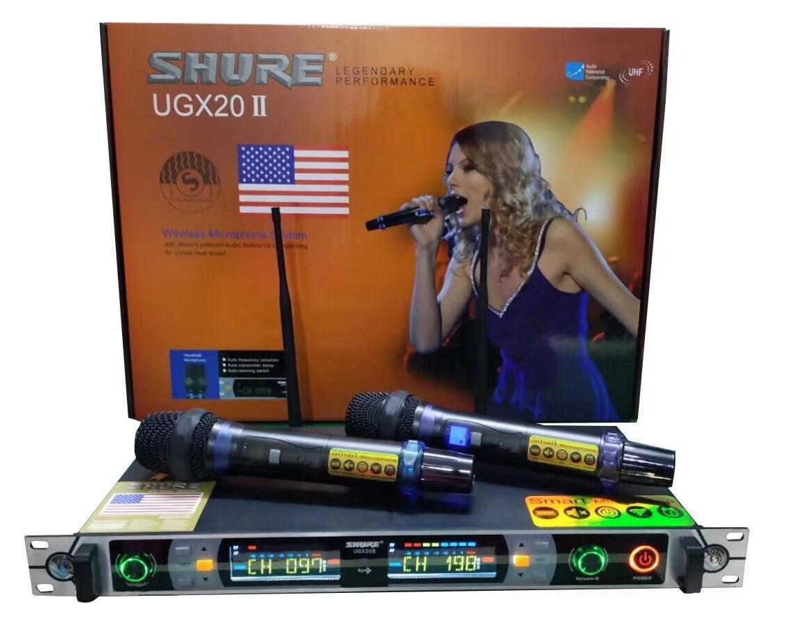 Micro karaoke chuyên nghiệp UGX20