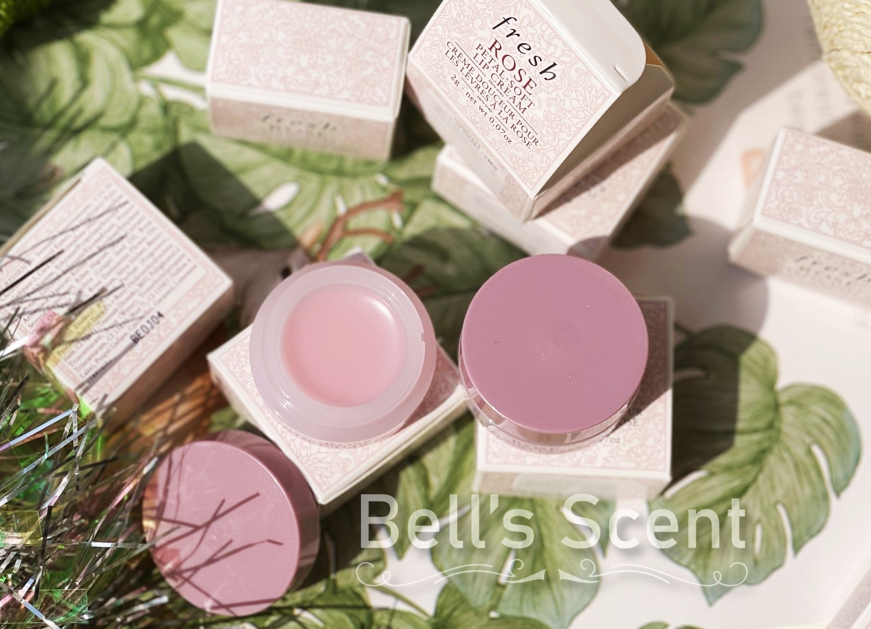 Son dưỡng môi Fresh Rose Petal-Soft Lip Cream