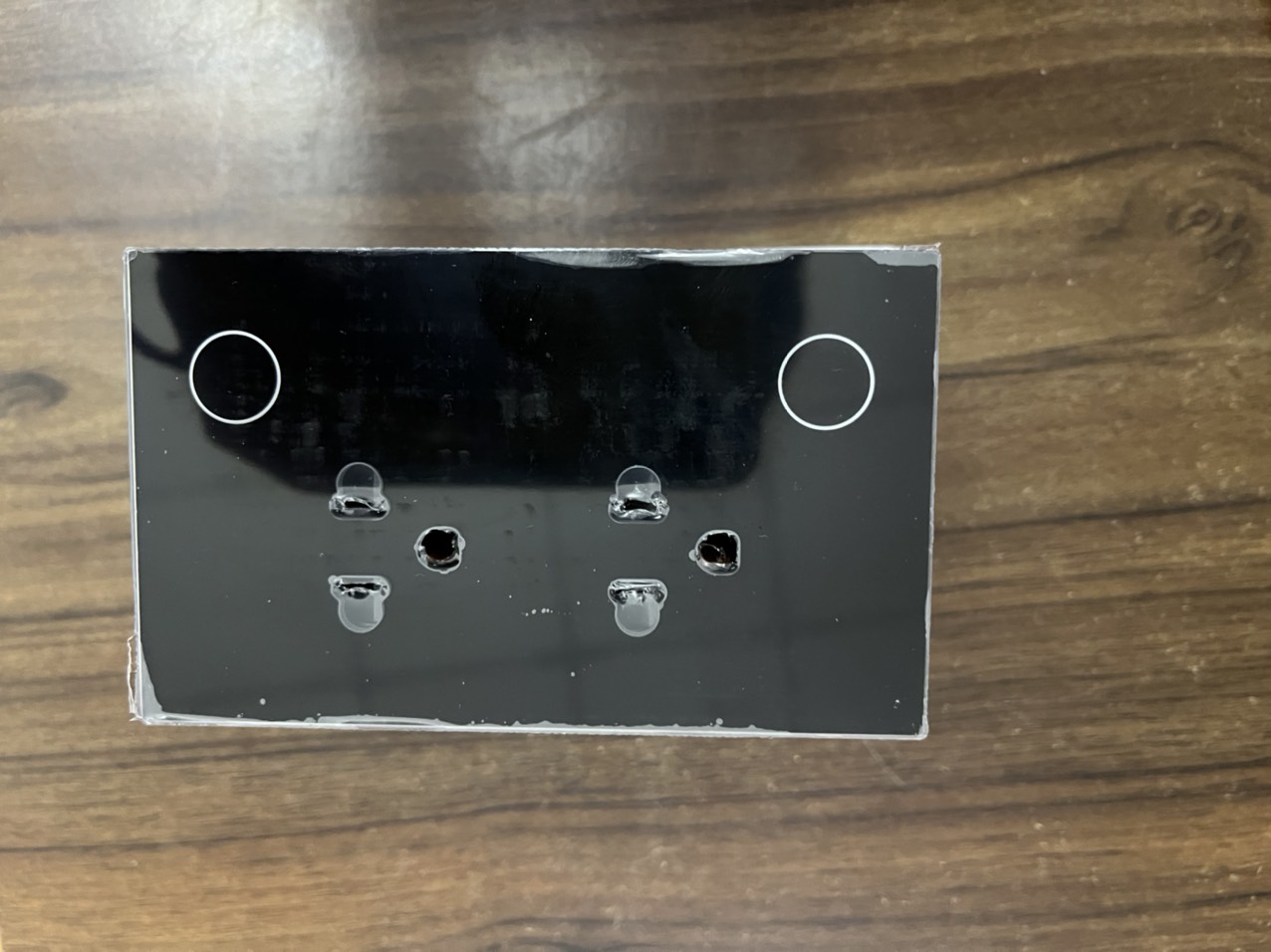 Ổ cắm thông minh wifi tuya