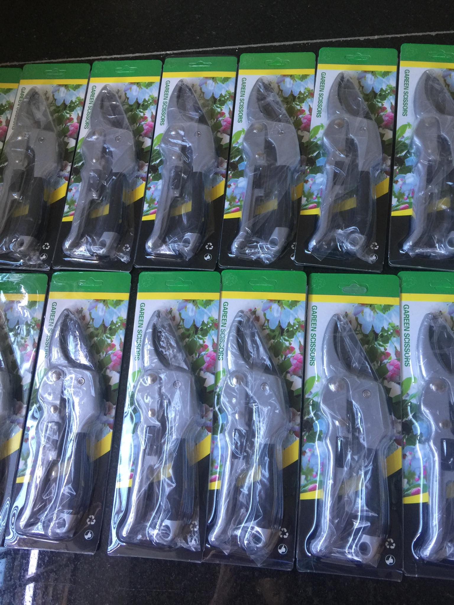 KÉO CẮT CÀNH CỘNG LỰC
