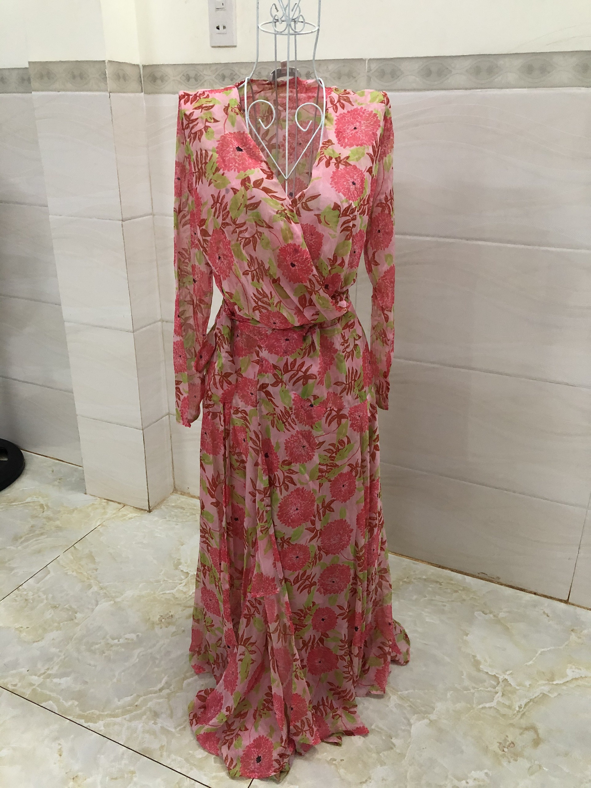 Đầm maxi đi biển