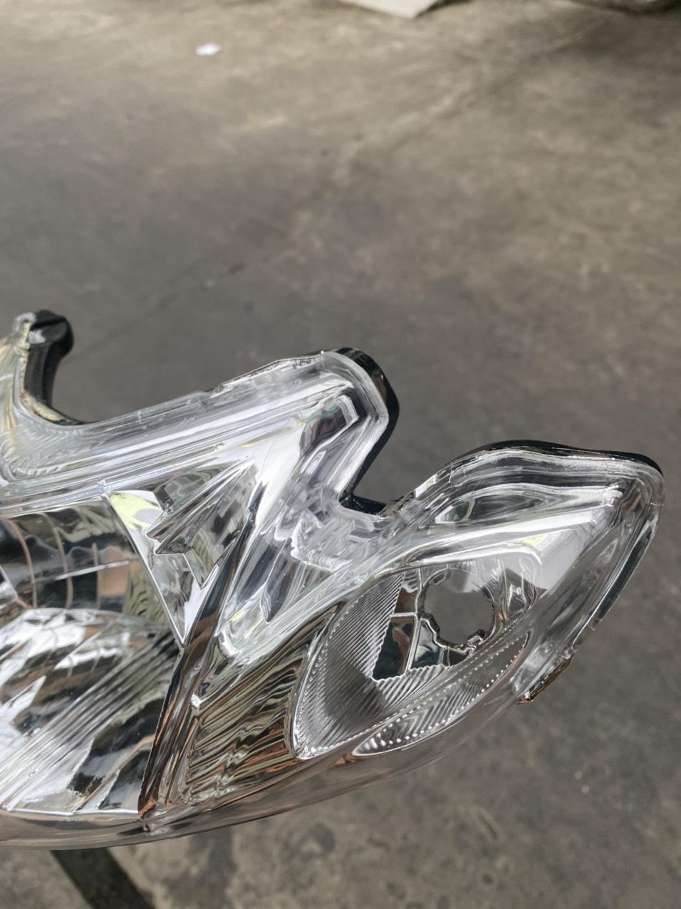 PHA ĐÈN TRƯỚC XE SIRIUS