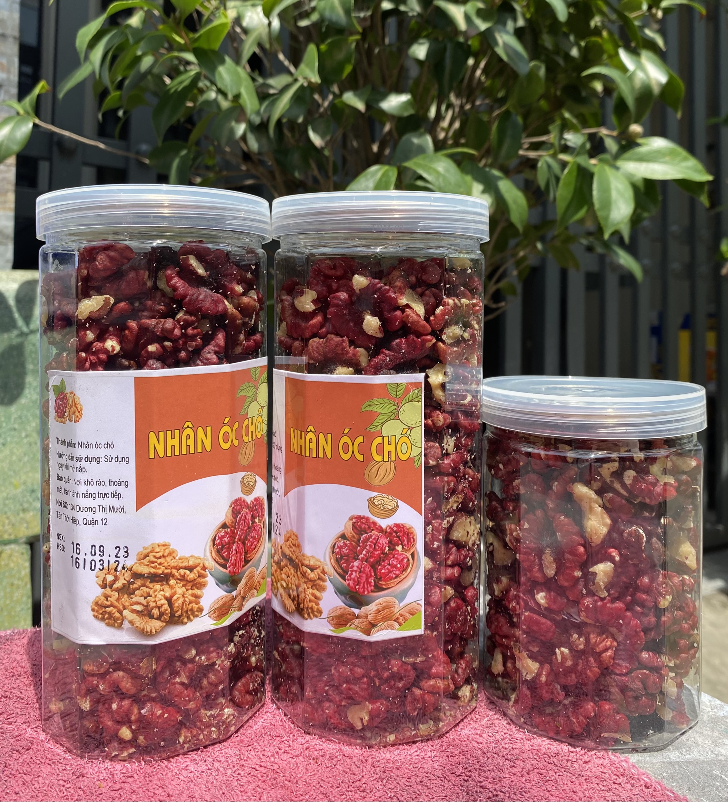 Nhân óc chó đỏ