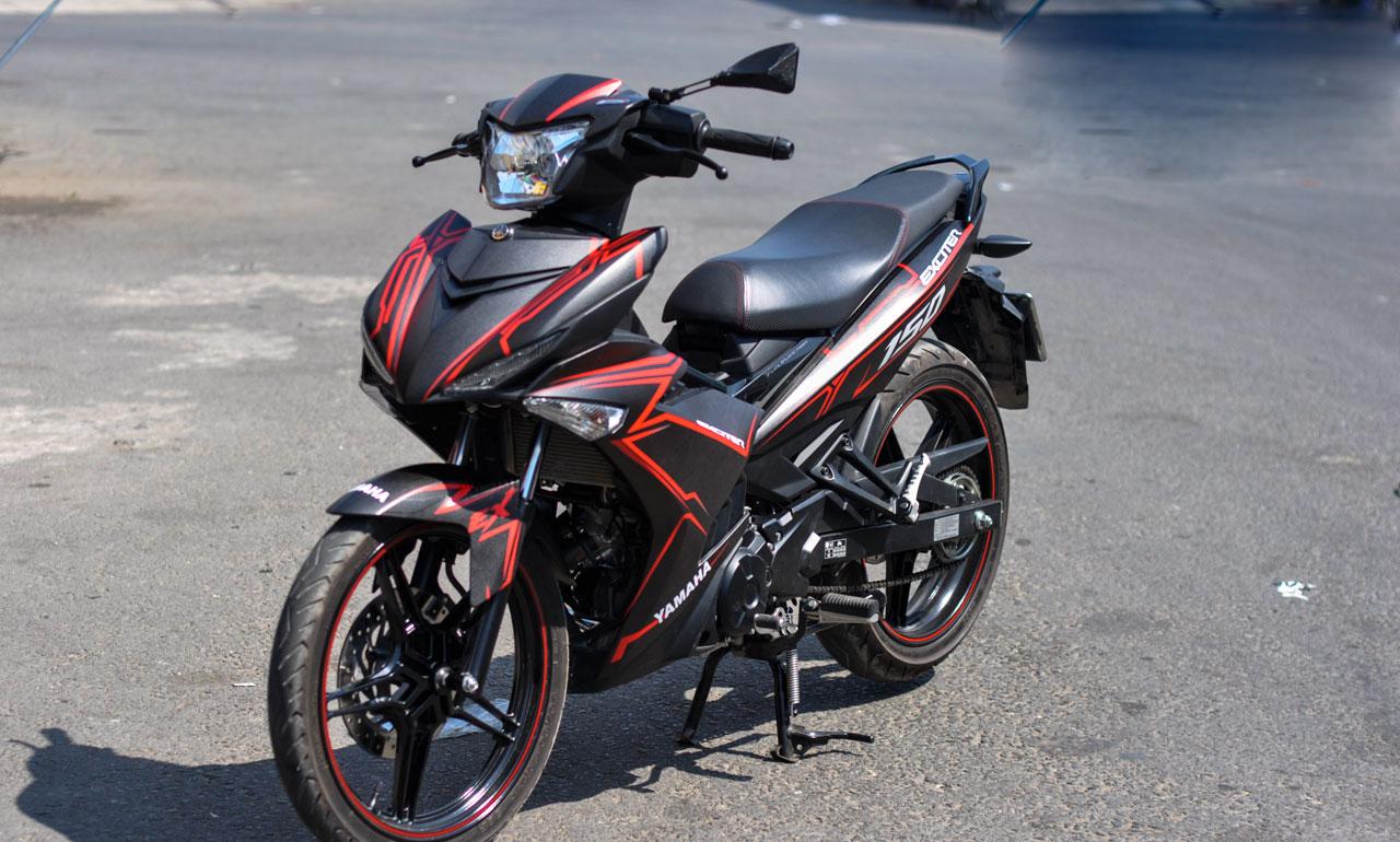 Tem trùm exciter 150 đen chỉ đỏ, tem exciter 150, team trùm exciter 150, tem xe exciter 150, team trùm ex 150, team xe exciter 150 đen chỉ đỏ