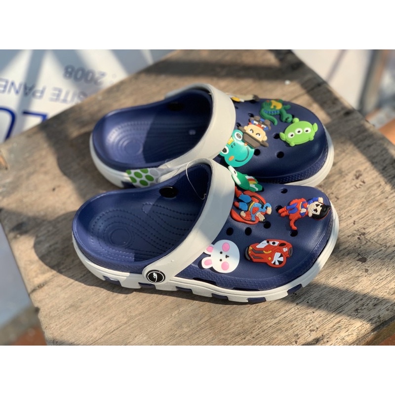 Dép cross cá sấu tặng 6 sticker - Dép sục đi mưa cho nam siêu nhẹ siêu êm - SL013