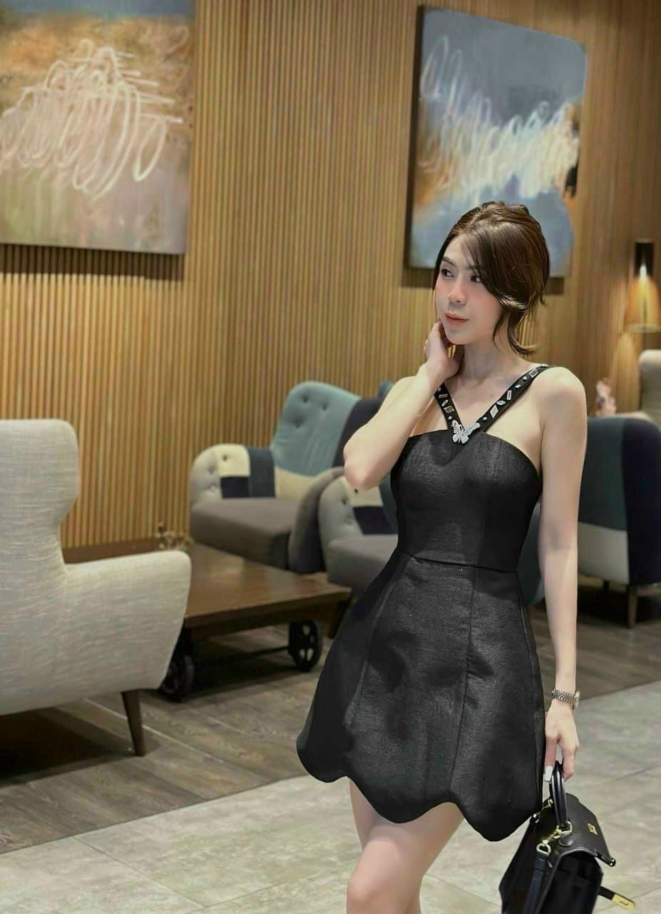 Đầm Tapta 2 Dây Bản To Đính Đá