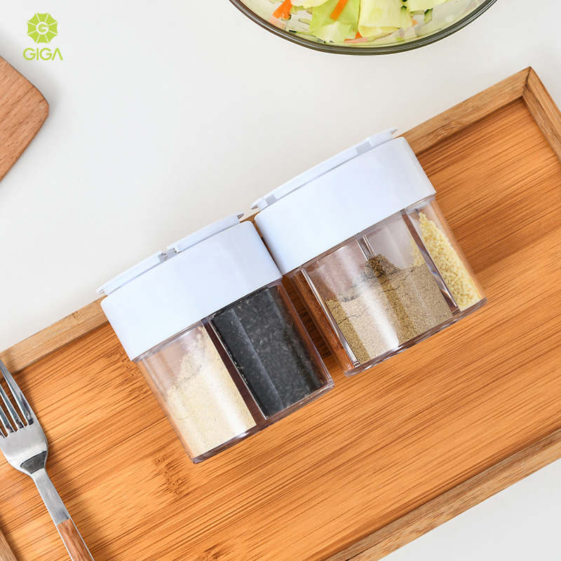 Giga essential Japanese four unit design of carrying spices 4 seasoning box mesh/condiment bottles transparent plastic screw cap jar seasoning