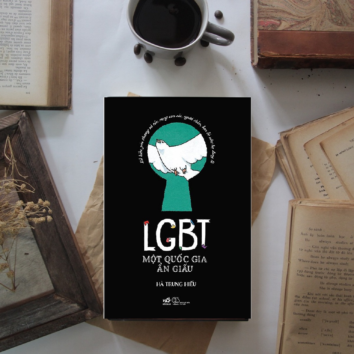 LGBT - Một Quốc Gia Ẩn Giấu