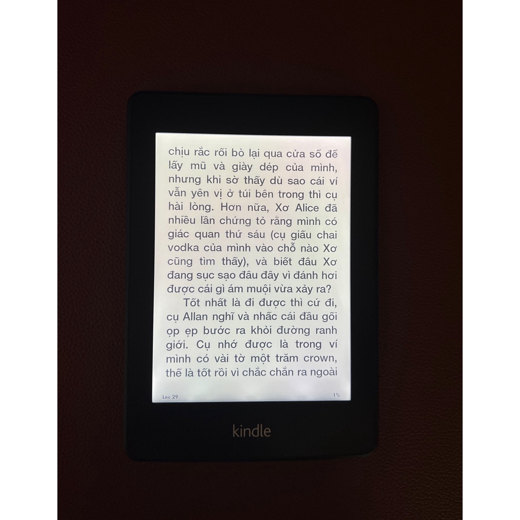 Máy Đọc Sách Điện Tử Amazon Kindle Paperwhite 1 Có Đèn Nền - Kindle PPW1