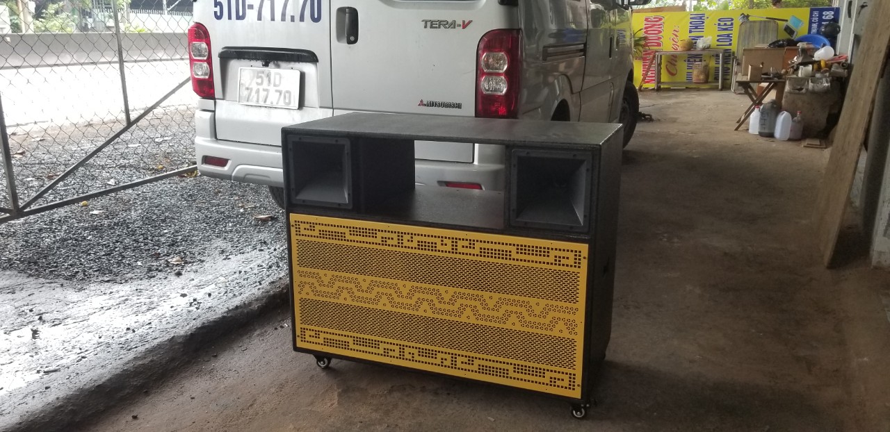 vỏ thùng loa 4 tất đôi khủng long