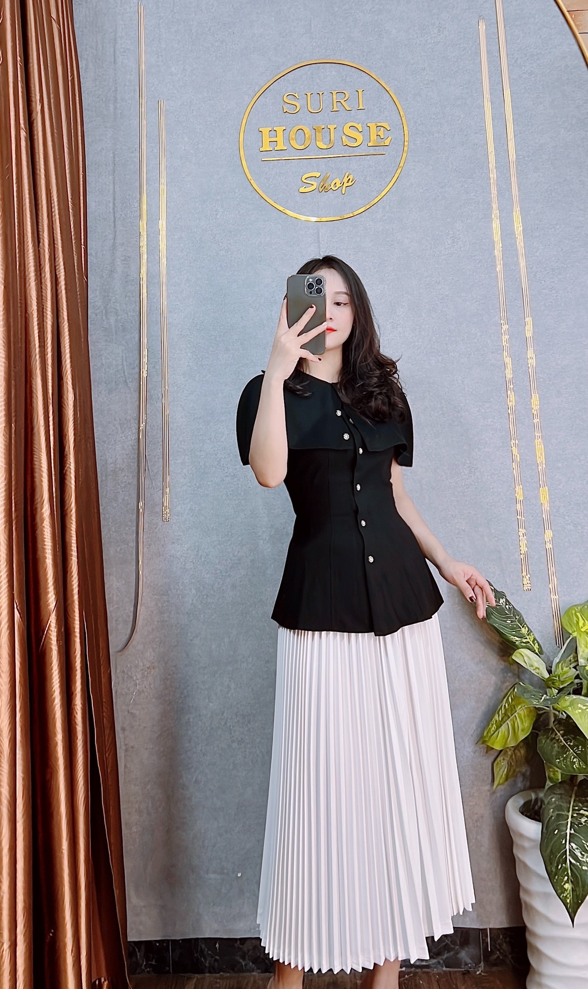 Áo kiểu nữ có lớp choàng thiết kế