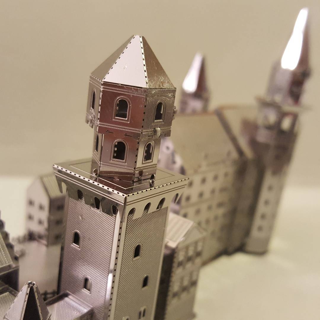Mô Hình 3D Kim Loại Lắp Ráp Lâu Đài Neuschwanstein Đức [Chưa Lắp]