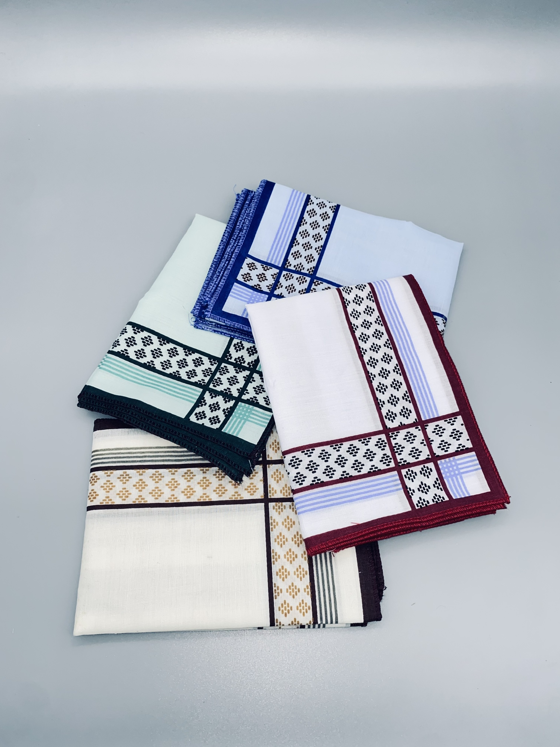 Combo 6 hoặc 12 Khăn tay nam tiệp ( Khăn mùi xoa ) khổ 38x38 , ánh thật , bảo đảm giao đúng hàng