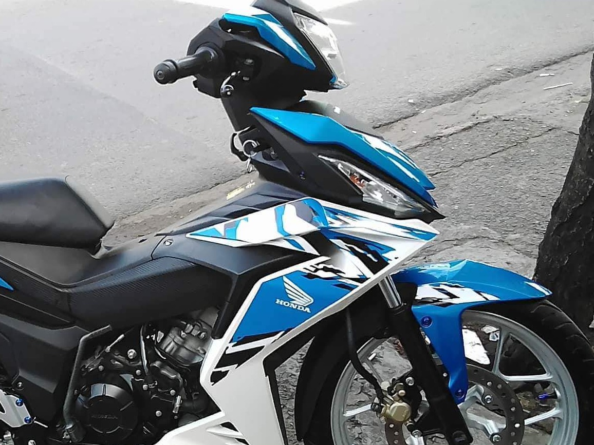 Tem Rời Winner V1 Dán Xe Trắng Xanh Da Trời