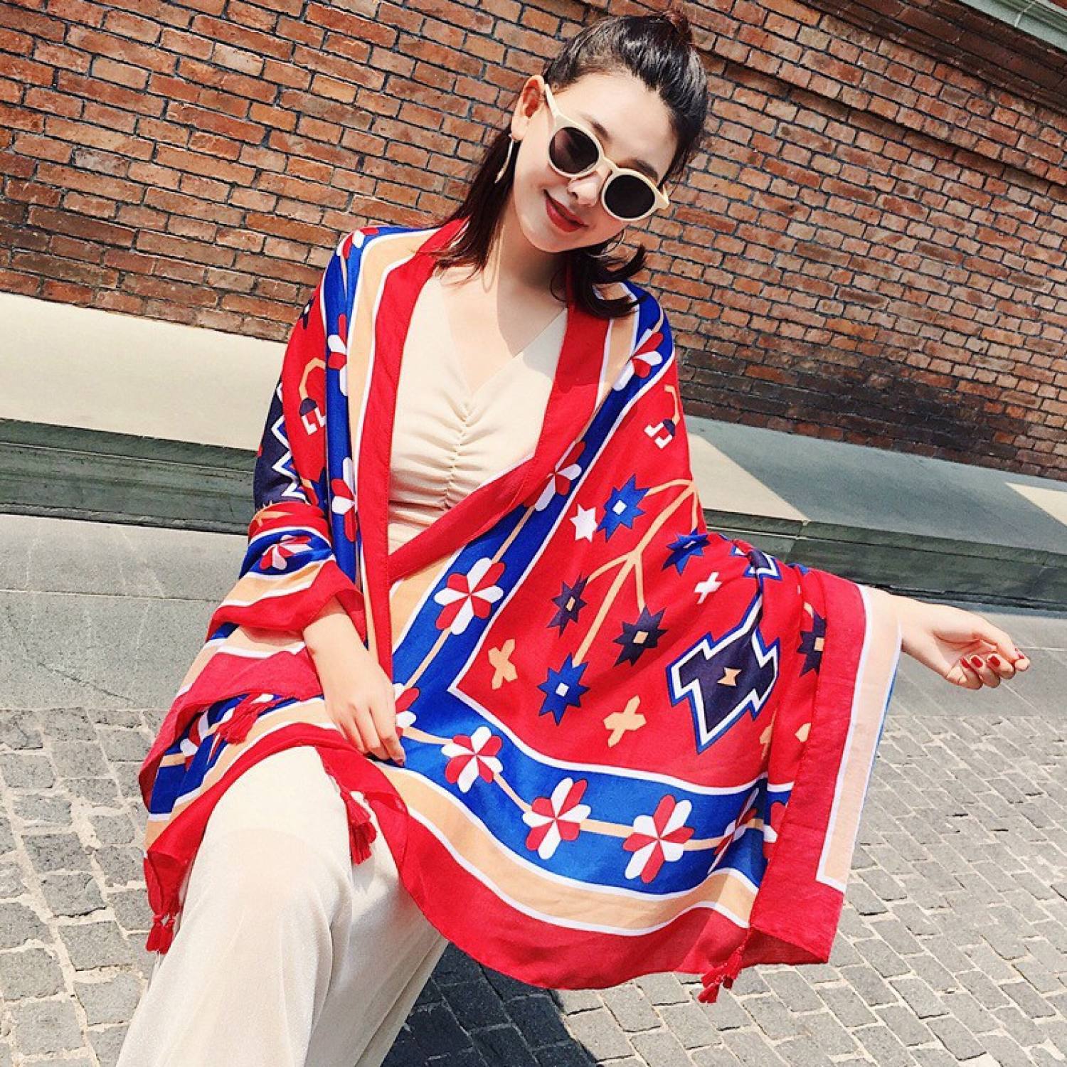 Khăn choàng boho đi biển - Khăn thổ cẩm