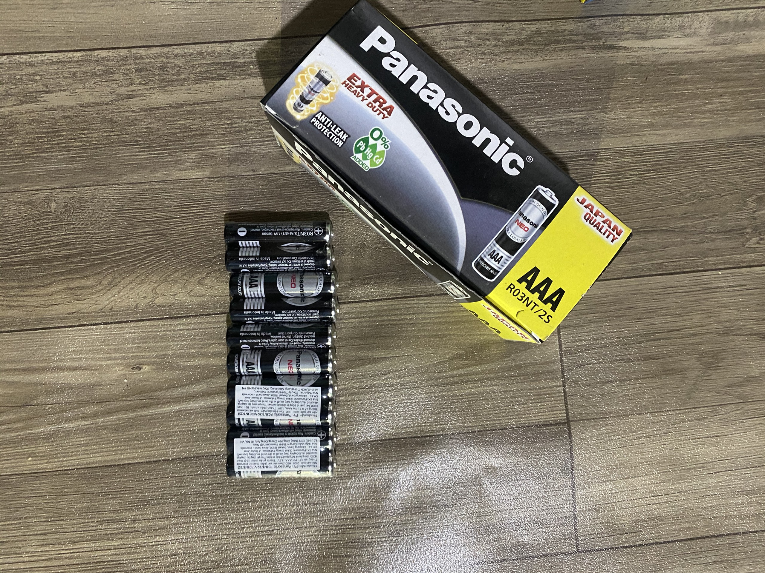 Hộp pin tiểu AA Panasonic 60 viên, thân thiện với môi trường, không chứa chì, thủy ngân và cadium, không chảy nước làm hỏng thiết bị