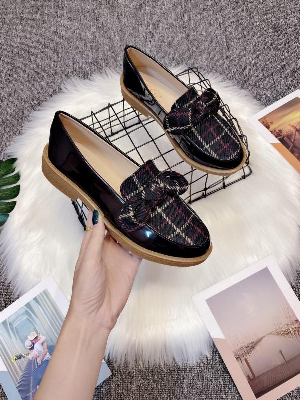 Giày đốc nữ mũi tròn kẻ karo phối nơ vải đế 3p cực xinh giá rẻ