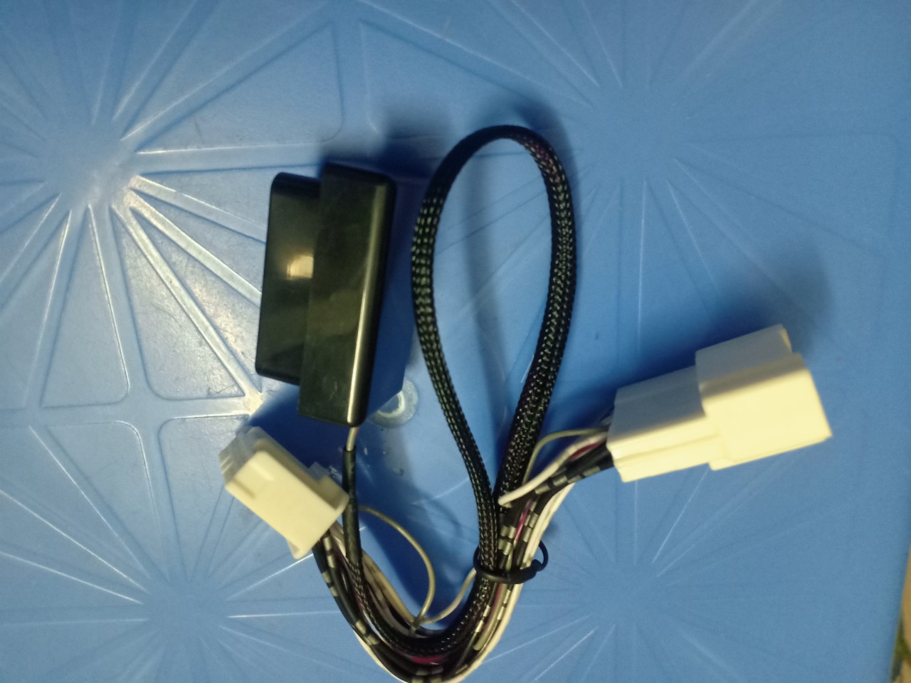 BÁO GIÁ Ô Lock | Shopee Lazada Sendo Tiki mới nhất 20 Lock cửa tự động Toyota Yaris, Chốt cửa tự động khi xe lăn bánh zin xe Toyota Yaris đời 2014 2015 2016 2017 2018 2019 2020, cắm giắc gin 100%, lắp đặt dễ dàng cắm cổng OBD2