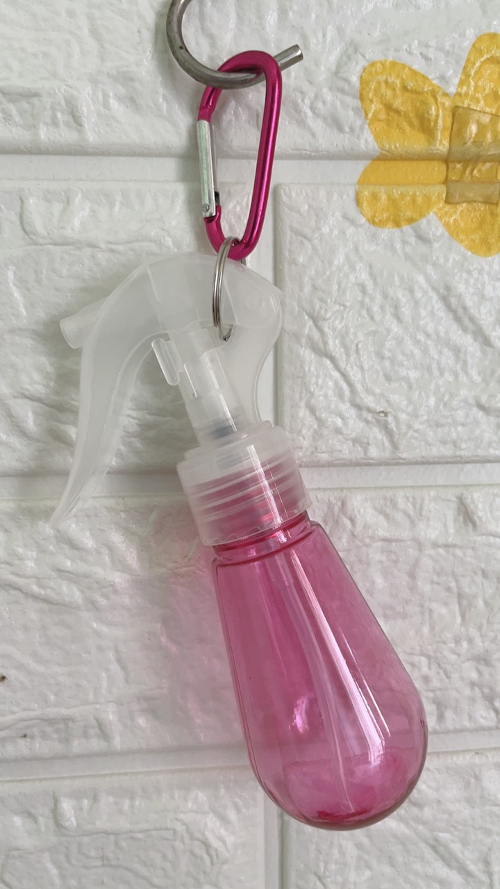 60ml Mini Light Bulb Spray Bottle with Keychain!