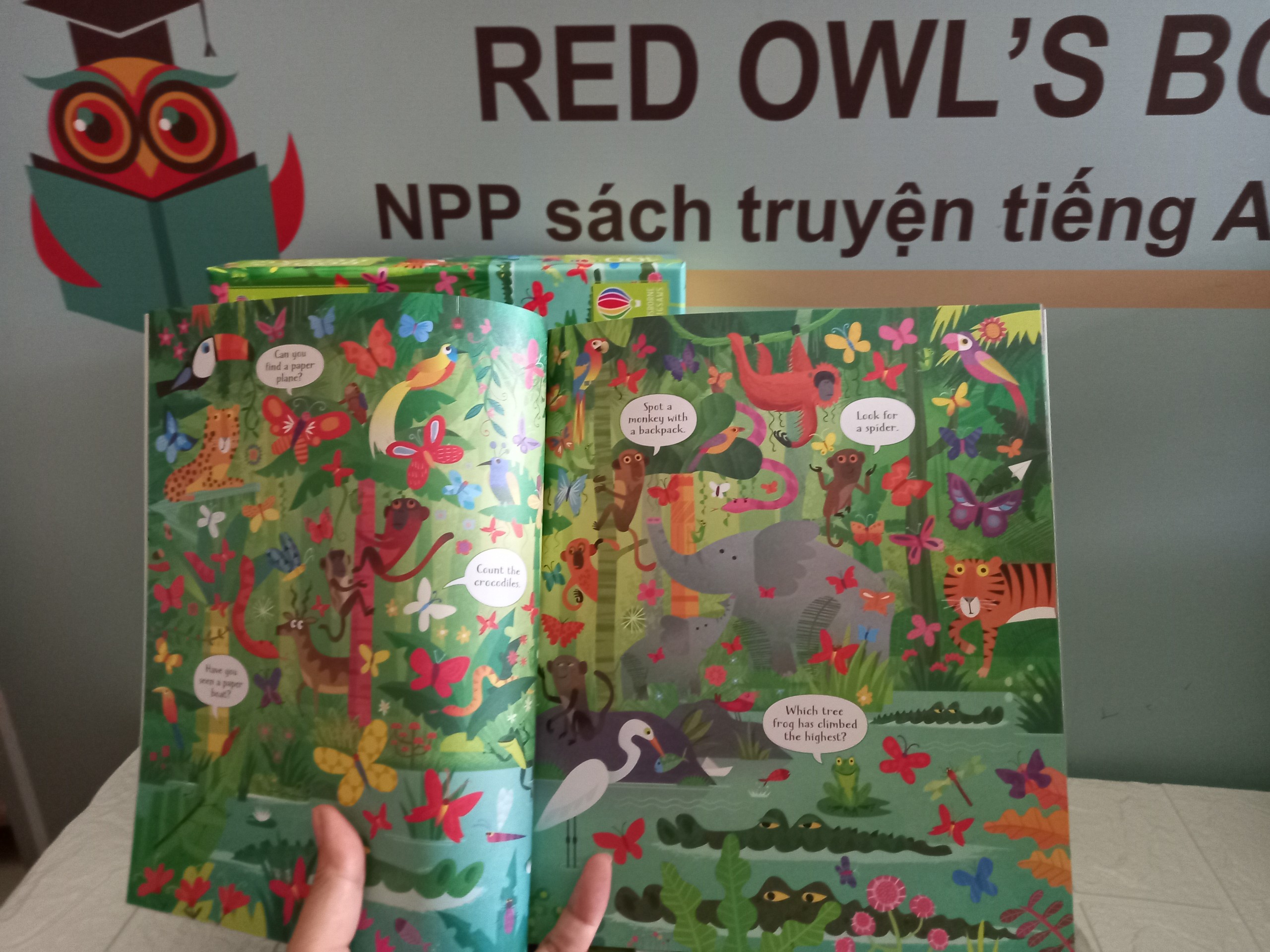Usborne Book and Jigsaw In the Jungle