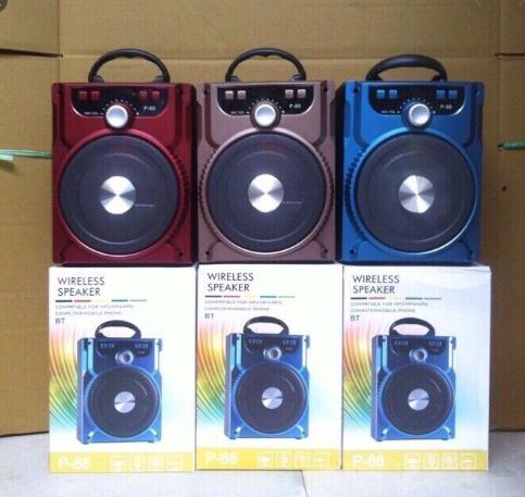 Tặng kèm mic hát - loa bluetooth hát karaoke p88/89 - suri store
