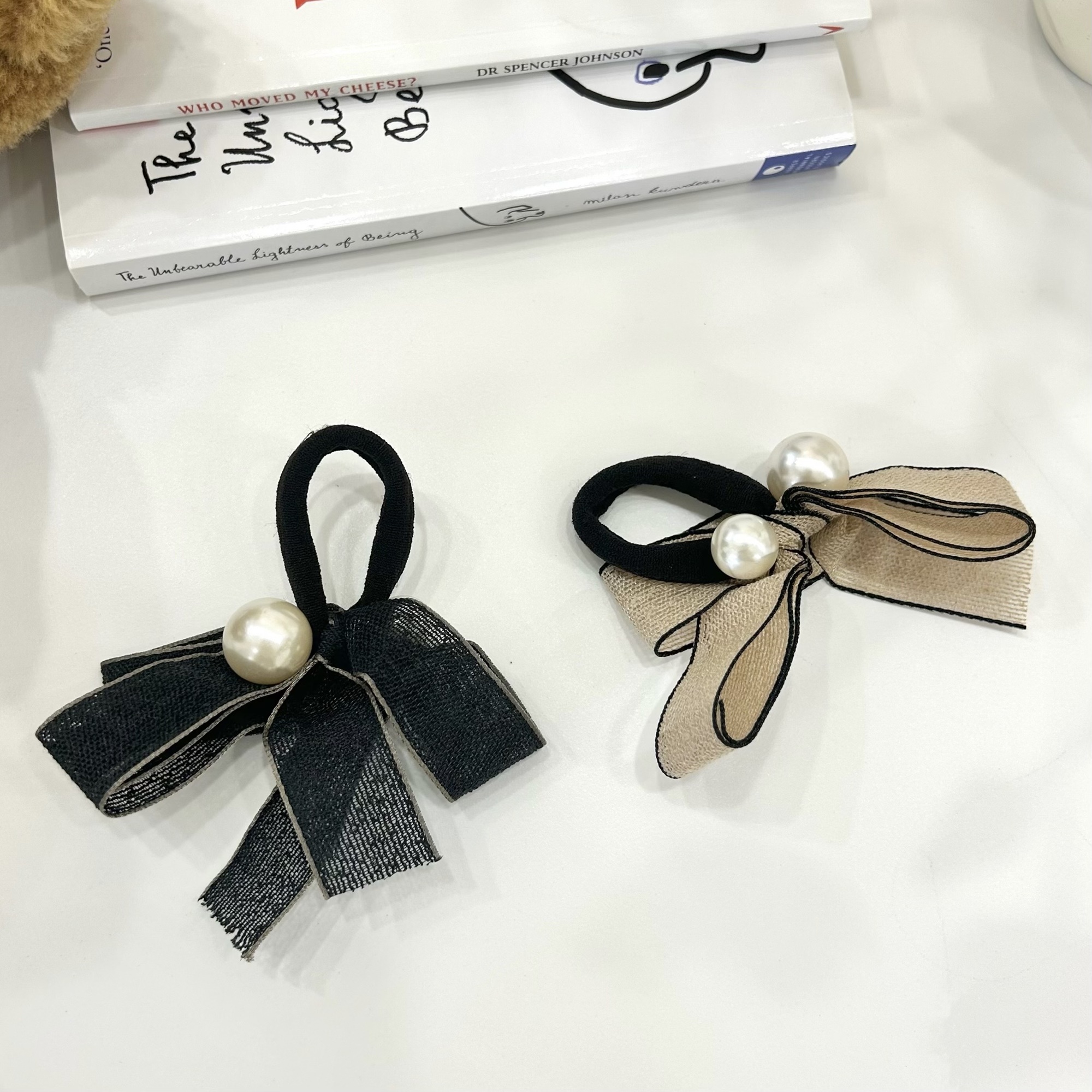 Cột tóc nơ đính hạt đơn giản nữ tính Modleaf Glory tie Hàn Quốc