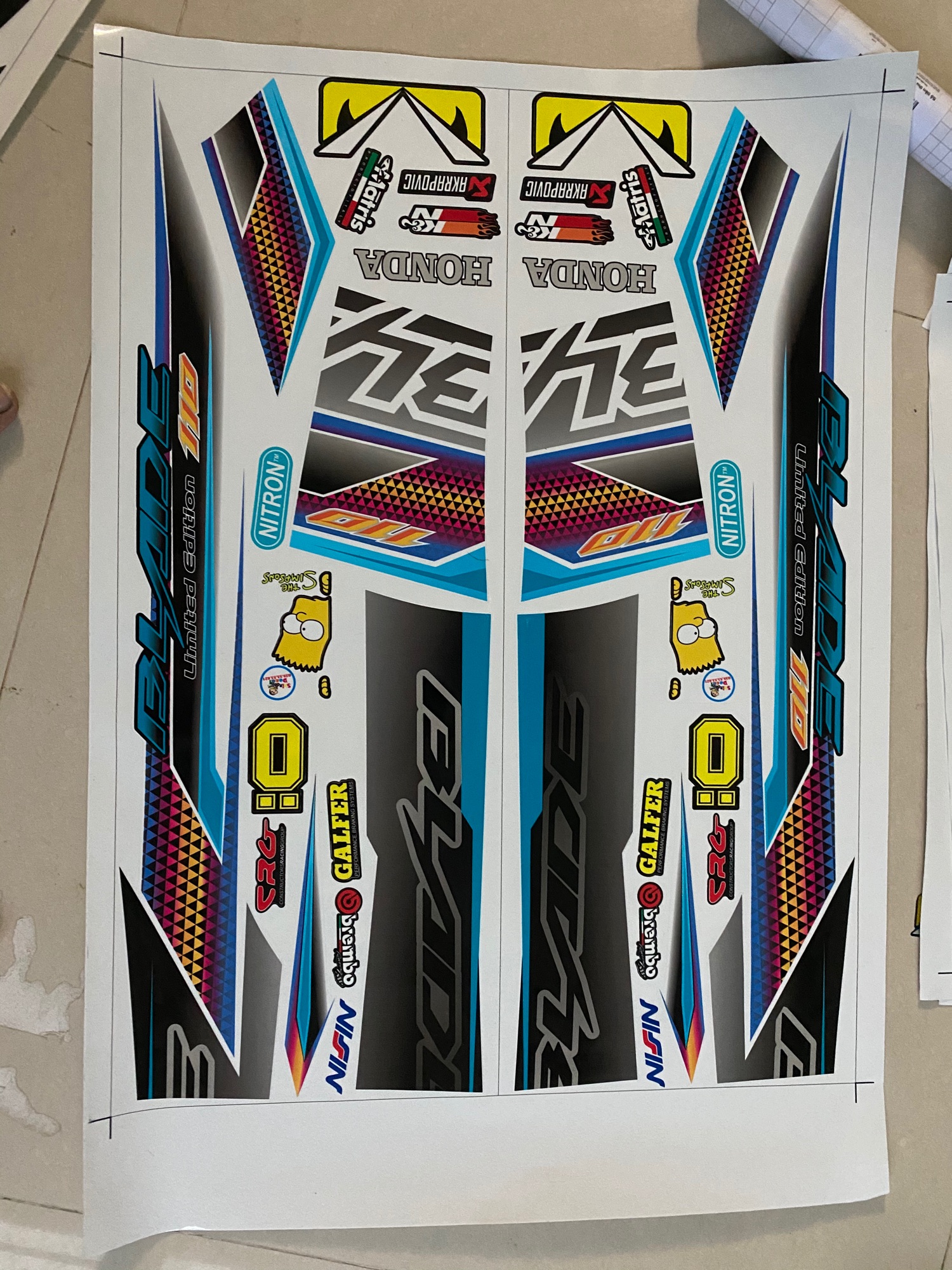 Tem rời Honda Wave Blade 110 dán xe trắng