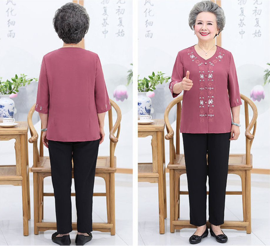 Bộ quần áo cho người già