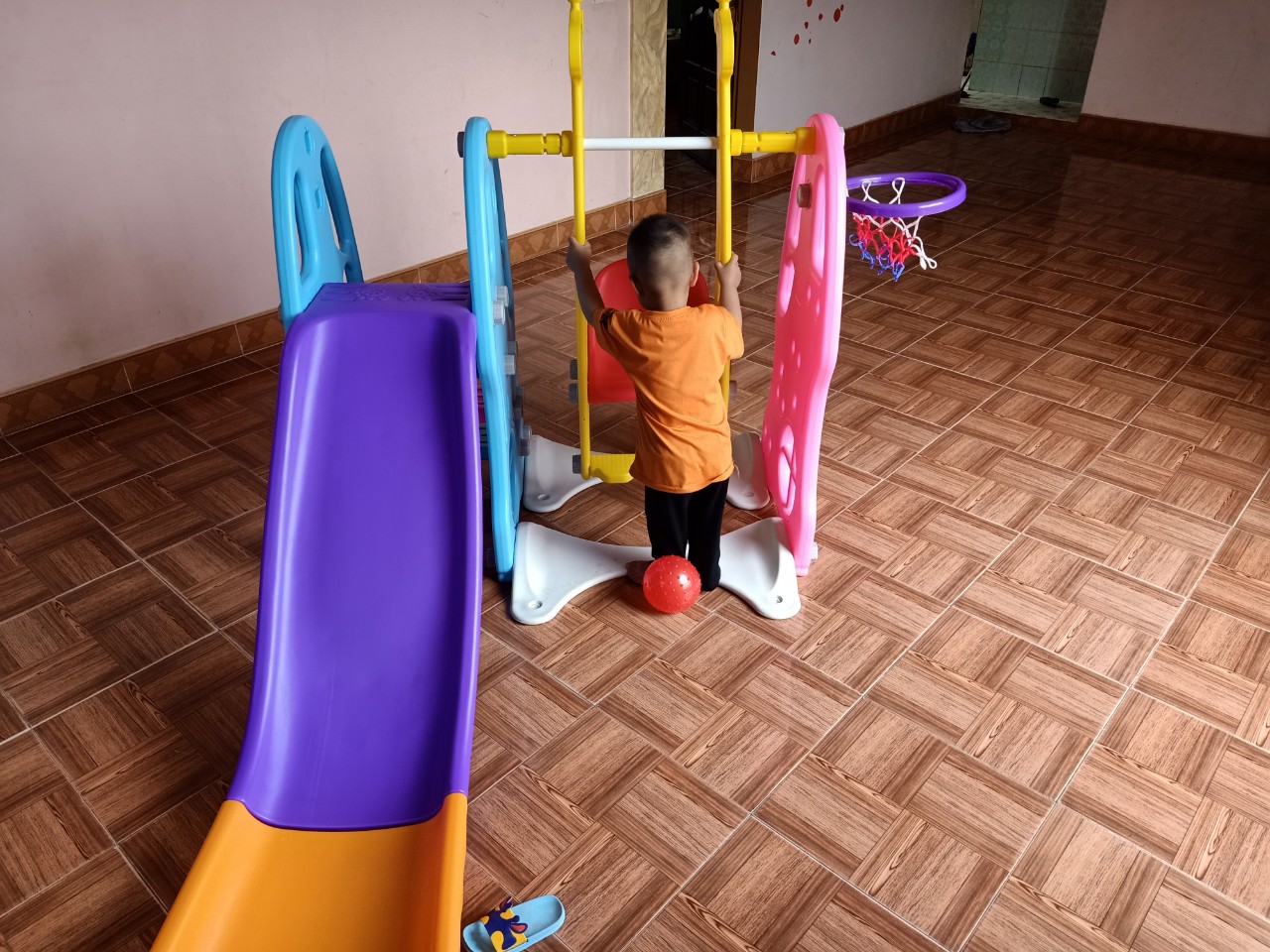 CẦU TRƯỢT - XÍCH ĐU- BÓNG RỔ LIÊN HOÀN
