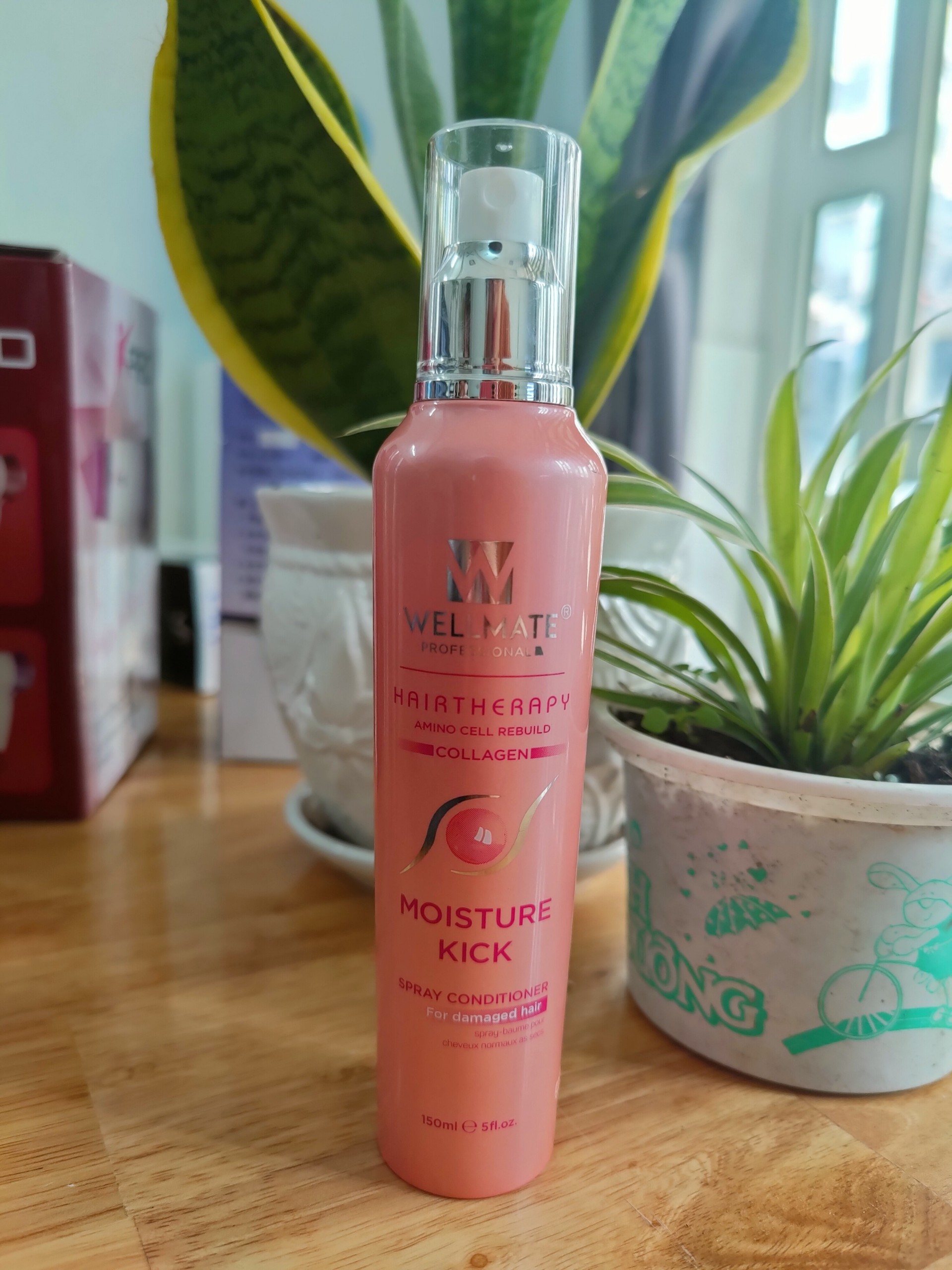 Xịt Dưỡng Tóc Không Bám Bụi Wellmate Pro-V Complex (150ml)