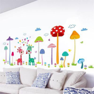 Decal dán tường hươu nhỏ và cây nấm