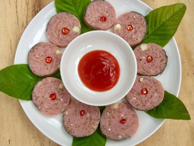 Nem chua cô 4 Bình Định (1 cây /0.4 kg)