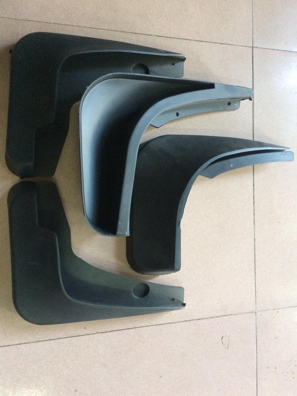 Chắn bùn bánh Lacetti 10-15, Cruze ( 1 Bộ)