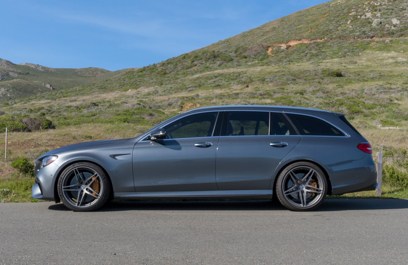 CẶP MÓC NIKE MERCEDES E63 ( 1 ĐÔI- 2 BÊN ĐỐI XỨNG) MÀU ĐEN