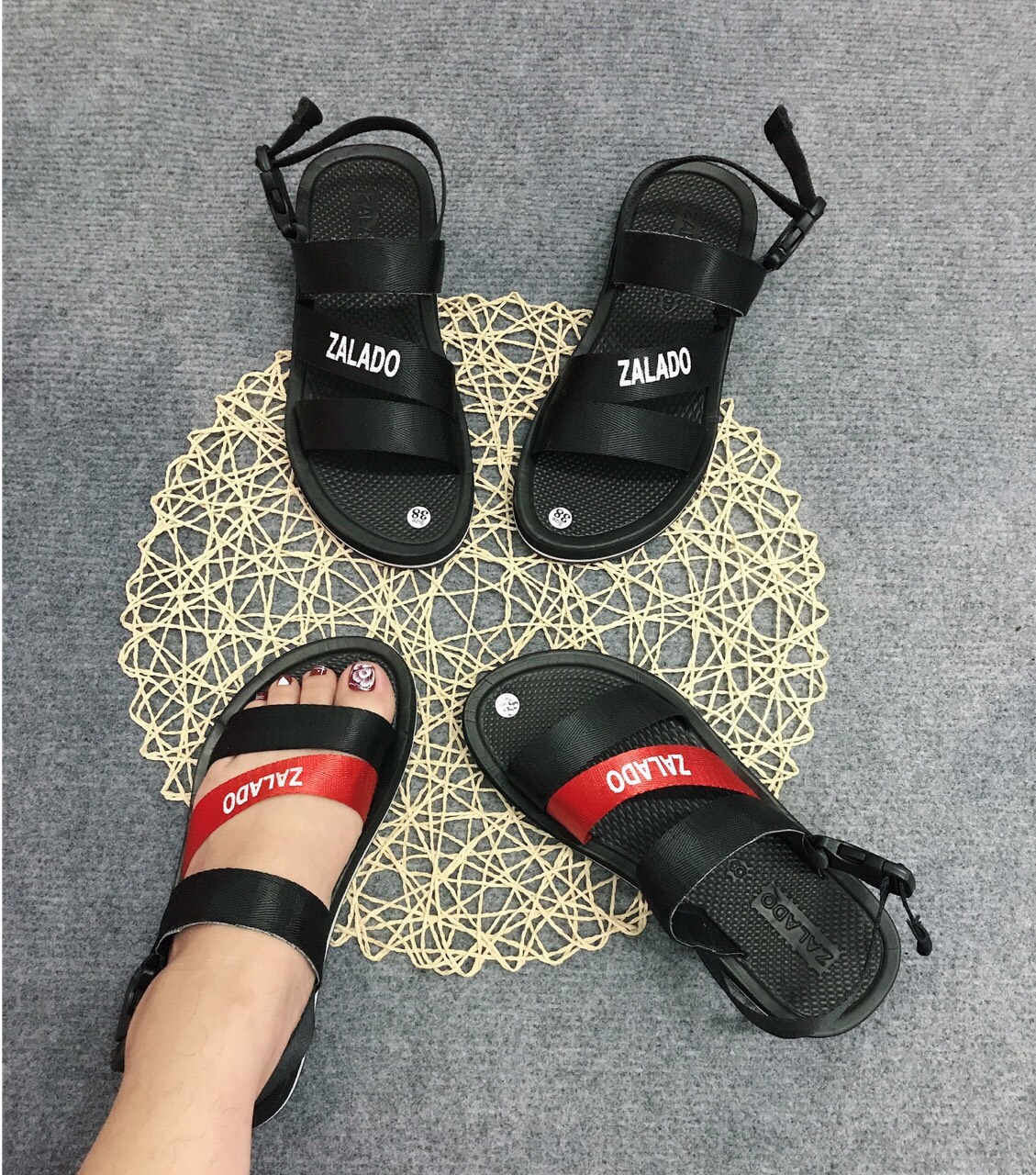 Sandal đế bằng quai chéo xinh lung linh