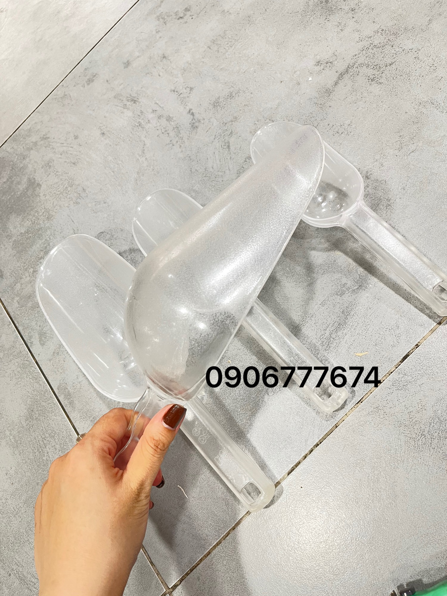 Xúc đá / Xúc Hạt Bằng Nhựa Mika Đủ Size