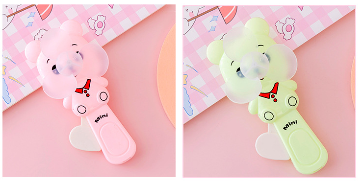 Quạt mini bóp tay dễ thương cho bé cầm chơi