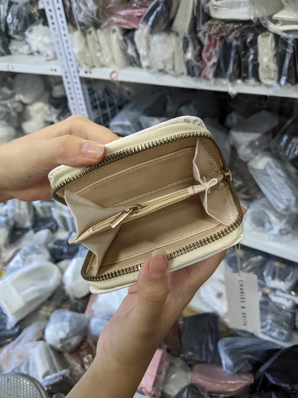 Ví nữ mini CNK vân da rắn khóa kéo size 10-V009