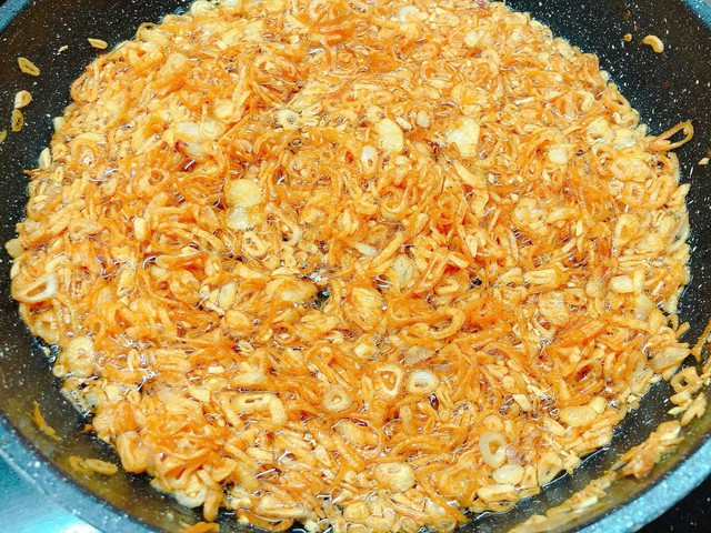 Hành tây phi giòn thơm ngon 500gram. có bột